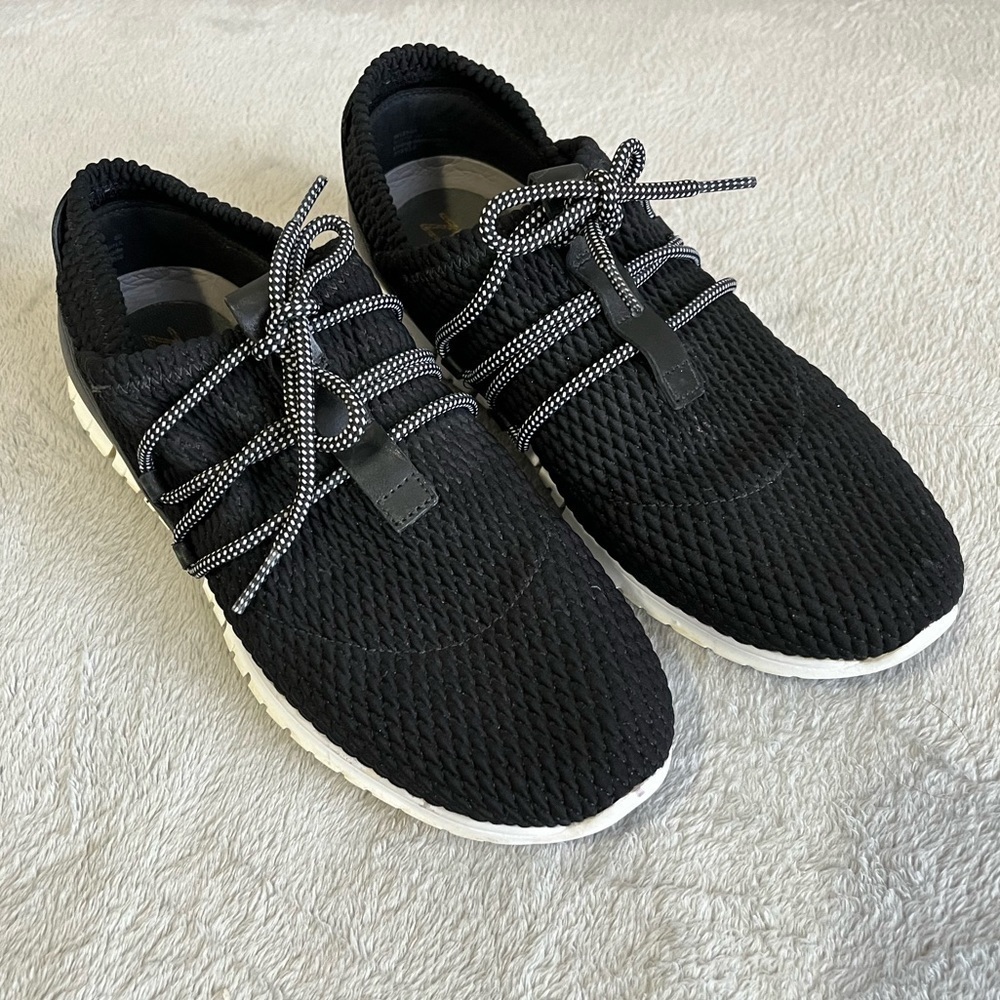 Cole Haan Zerogrand Quilted Black Lace Up Sneakers Size 8B